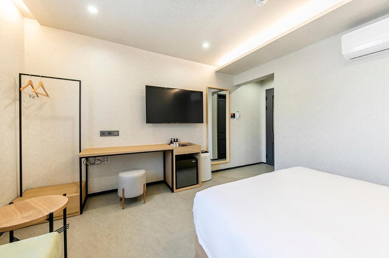 Hotel Yaja Gimhae Экстерьер фото