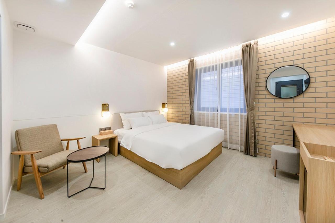 Hotel Yaja Gimhae Экстерьер фото